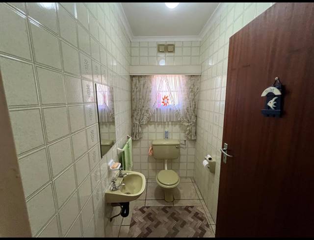 3 BEDROOM HOUSE FOR SALE IN HELDERSTROME AH